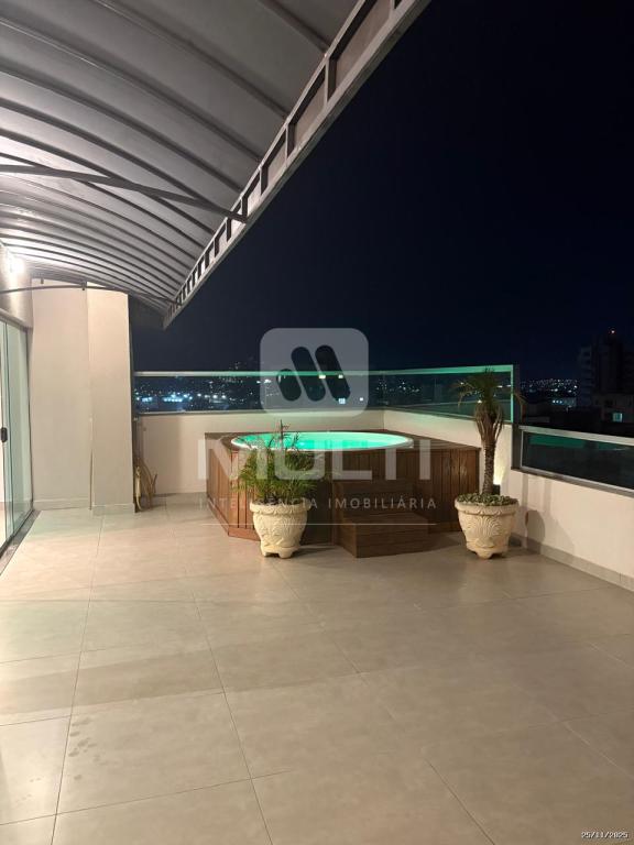 Cobertura, 3 quartos, 188 m² - Foto 2