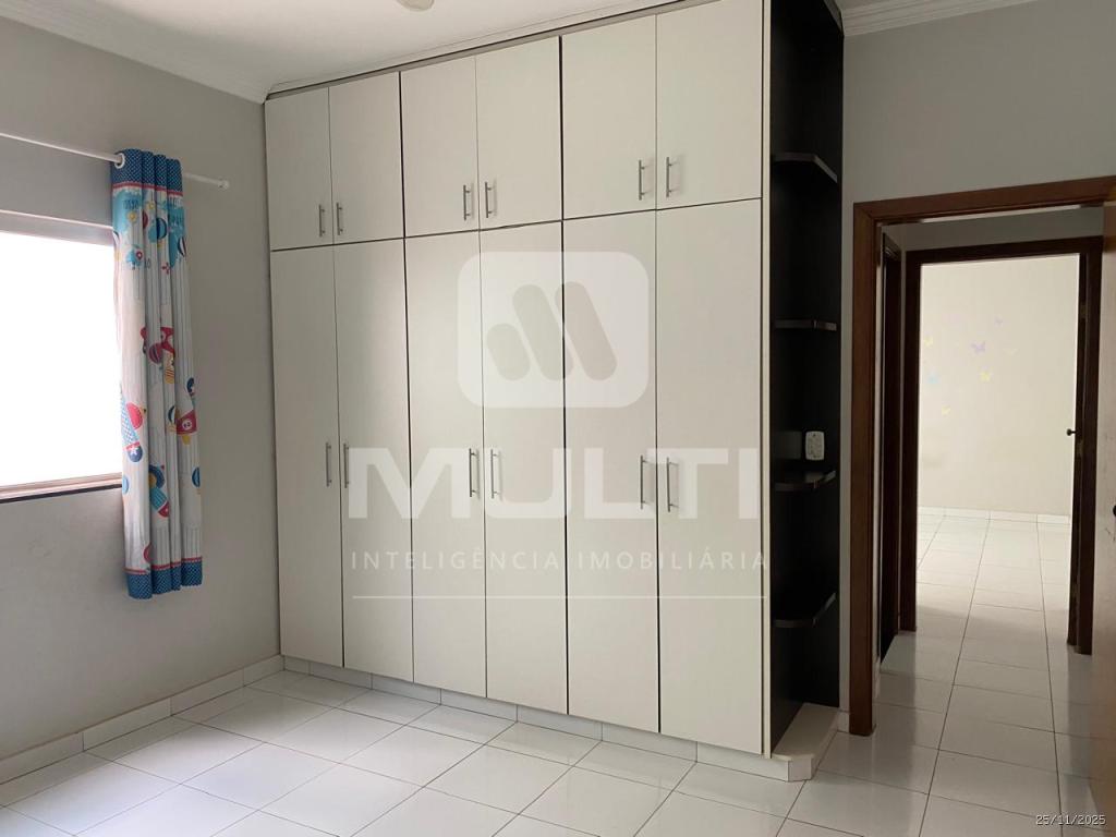 Casa, 4 quartos, 250 m² - Foto 9