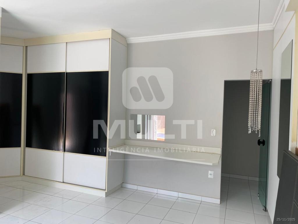 Casa, 4 quartos, 250 m² - Foto 16