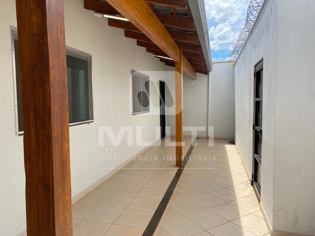 Casa, 4 quartos, 250 m² - Foto 28