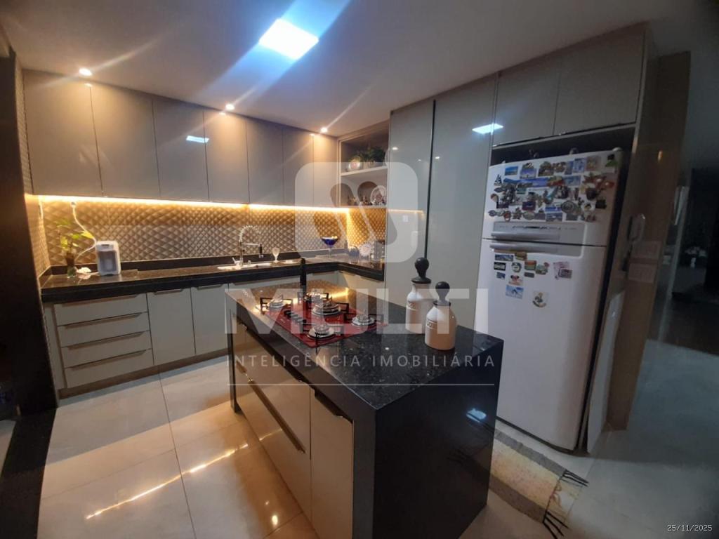 Casa, 3 quartos, 250 m² - Foto 3