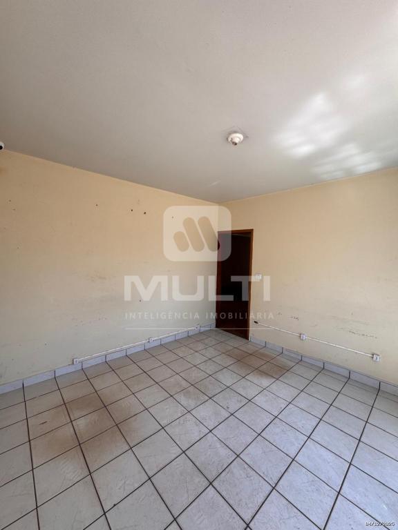 Prédio Inteiro, 70 m² - Foto 1