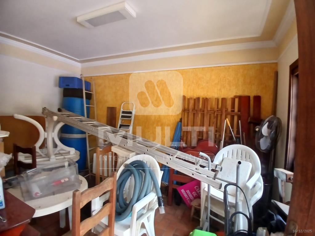 Casa, 4 quartos, 286 m² - Foto 33