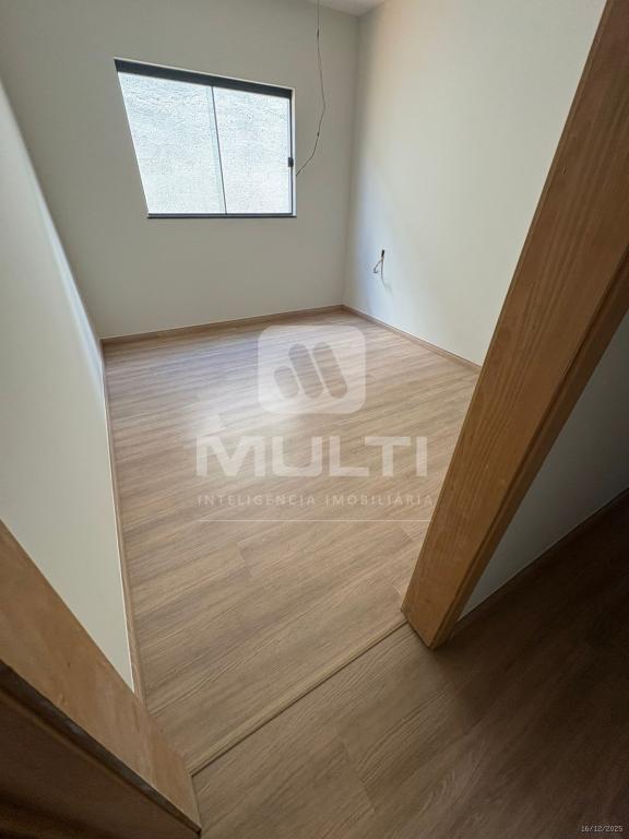 Casa, 3 quartos, 166 m² - Foto 1