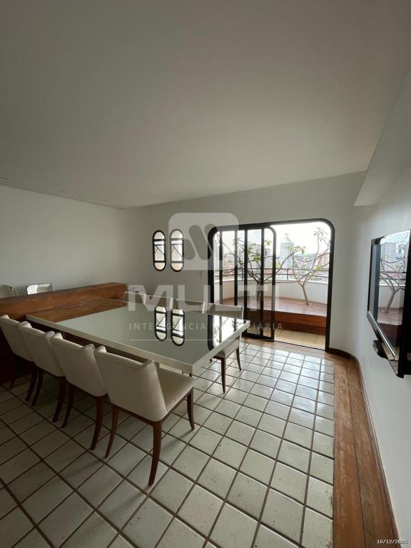 Apartamento, 3 quartos, 240 m² - Foto 2