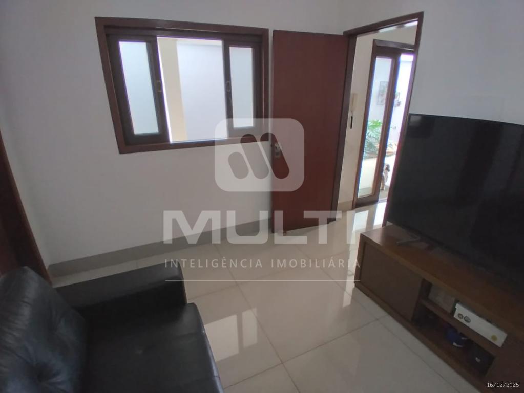 Casa, 4 quartos, 246 m² - Foto 2