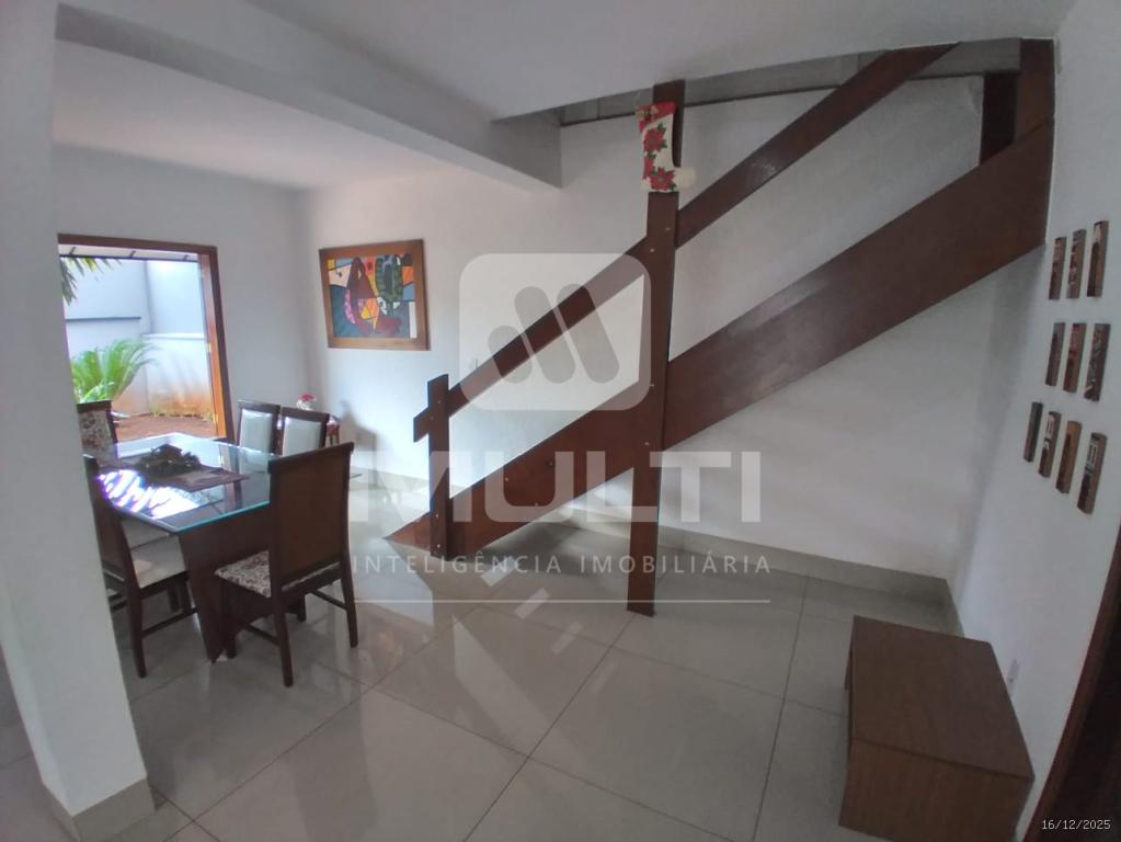 Casa, 4 quartos, 246 m² - Foto 4