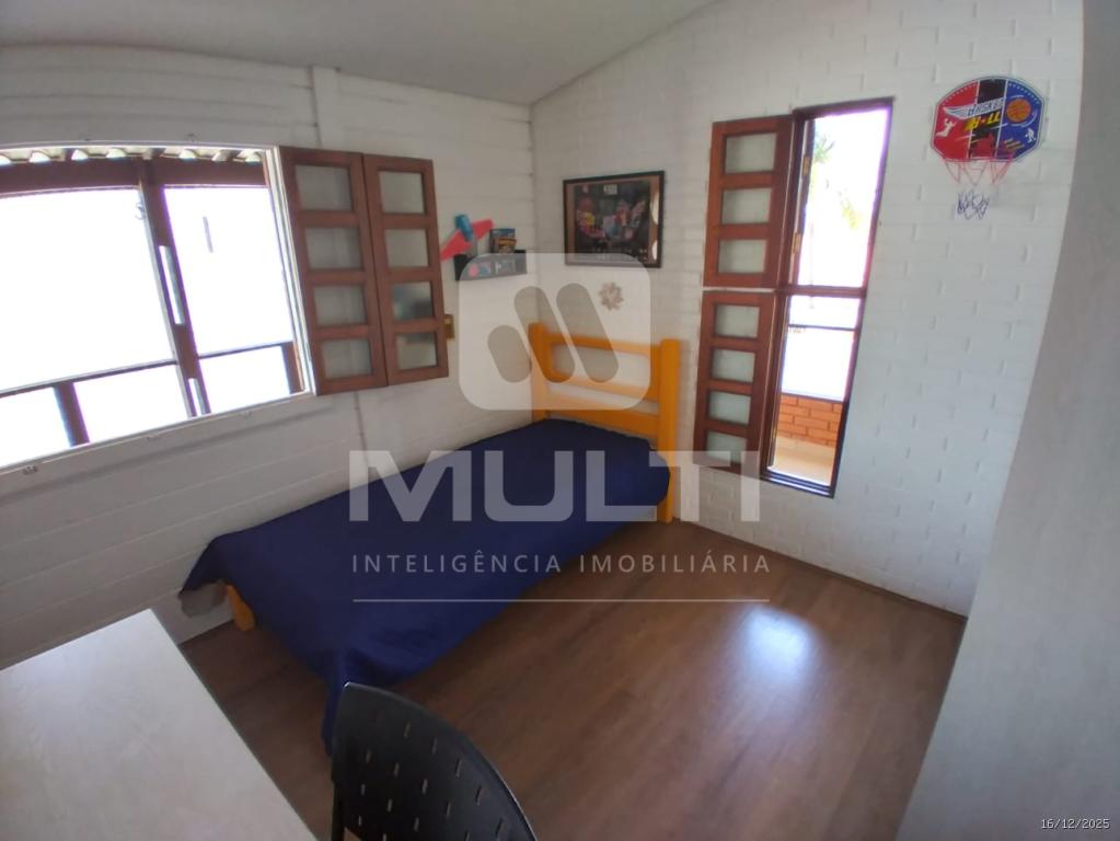 Casa, 4 quartos, 246 m² - Foto 26