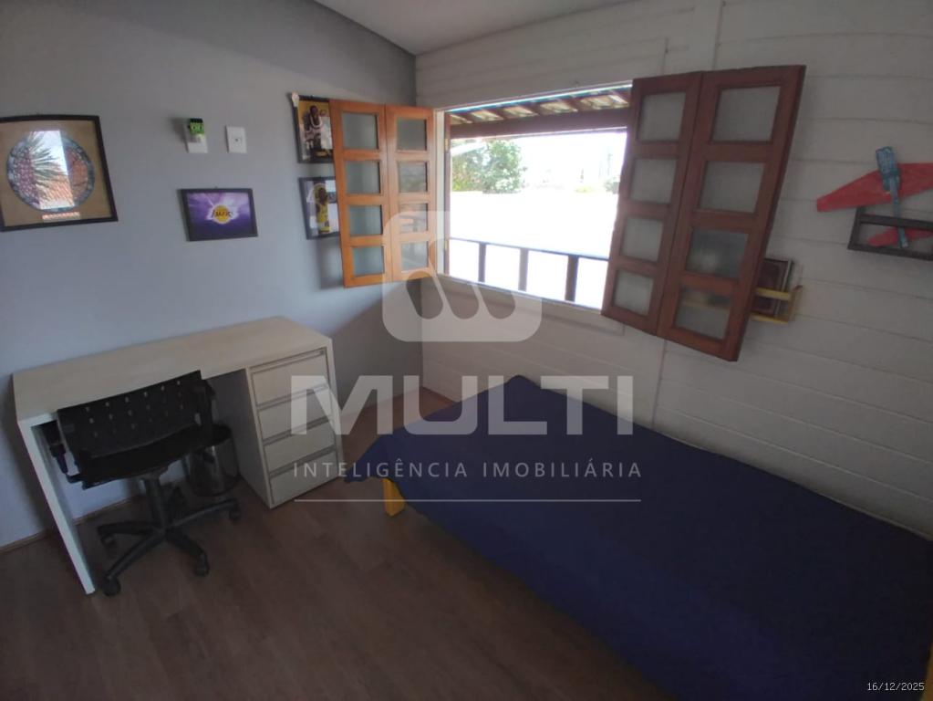 Casa, 4 quartos, 246 m² - Foto 37