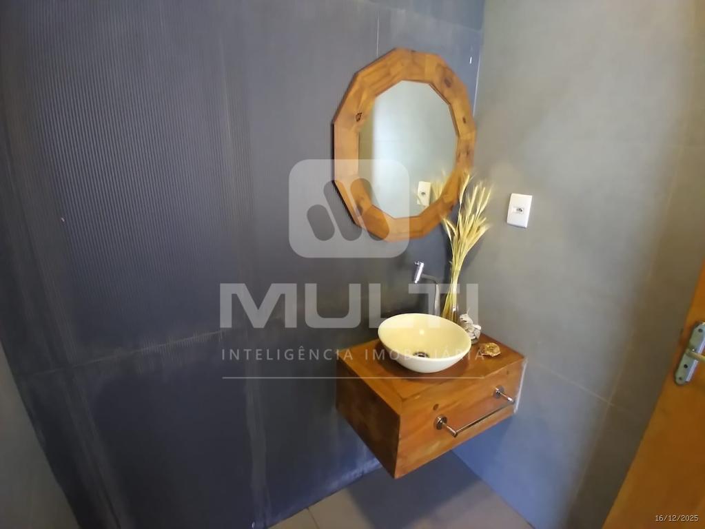 Casa, 4 quartos, 246 m² - Foto 46