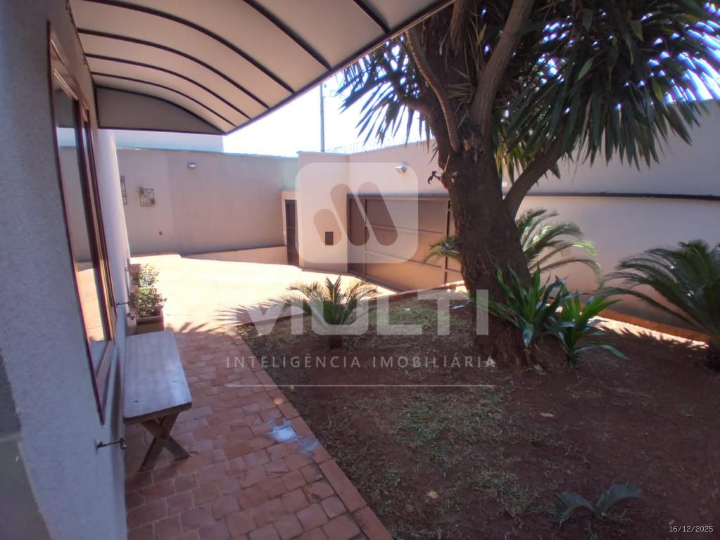 Casa, 4 quartos, 246 m² - Foto 57