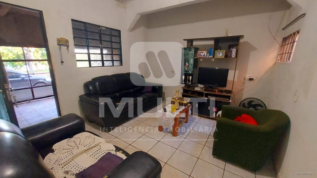 Casa, 4 quartos, 220 m² - Foto 1