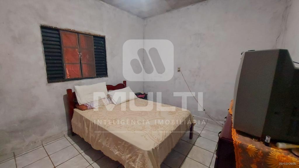 Casa, 4 quartos, 220 m² - Foto 2