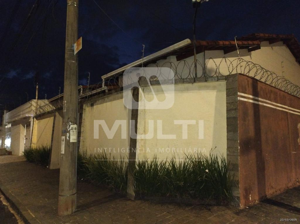 Casa, 3 quartos, 242 m² - Foto 3