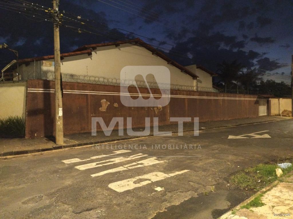 Casa, 3 quartos, 242 m² - Foto 8