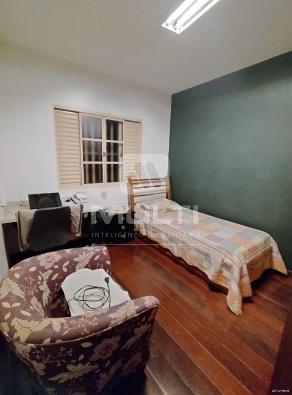 Casa, 3 quartos, 242 m² - Foto 14