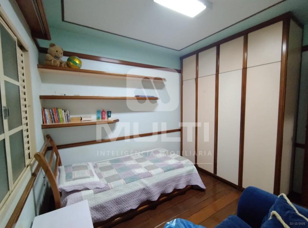 Casa, 3 quartos, 242 m² - Foto 22