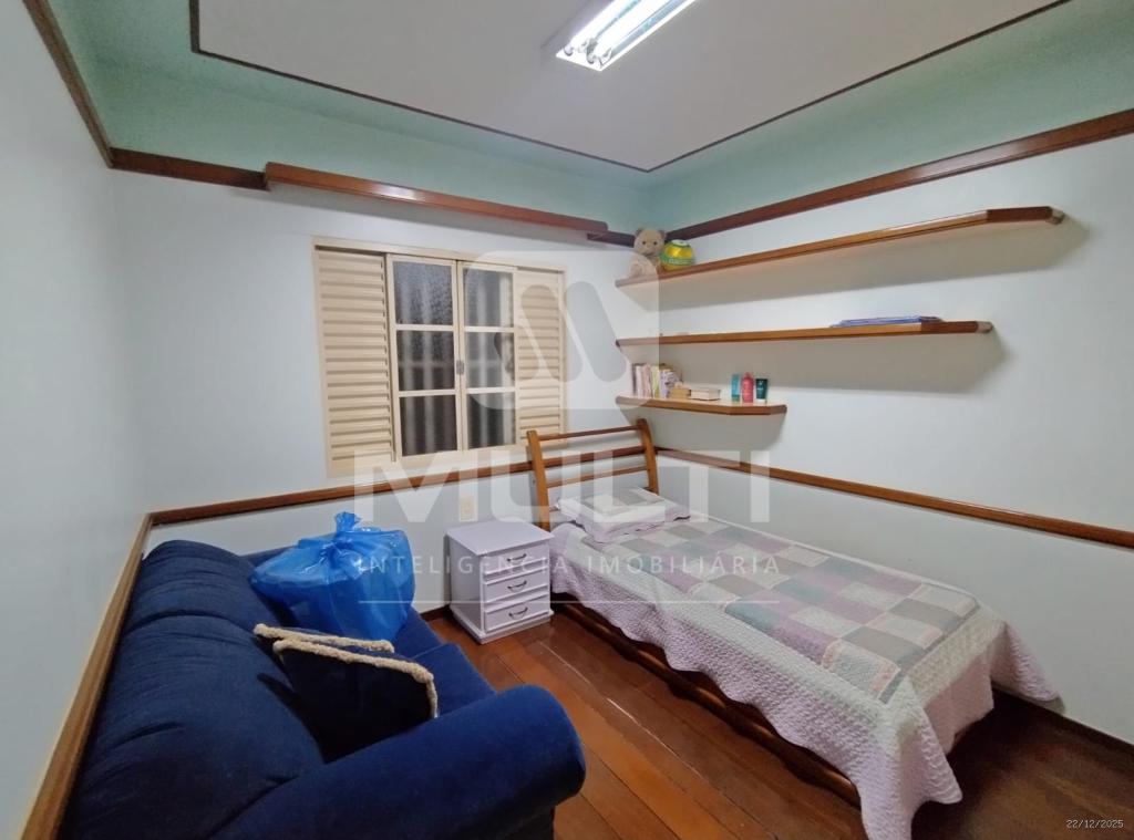 Casa, 3 quartos, 242 m² - Foto 23