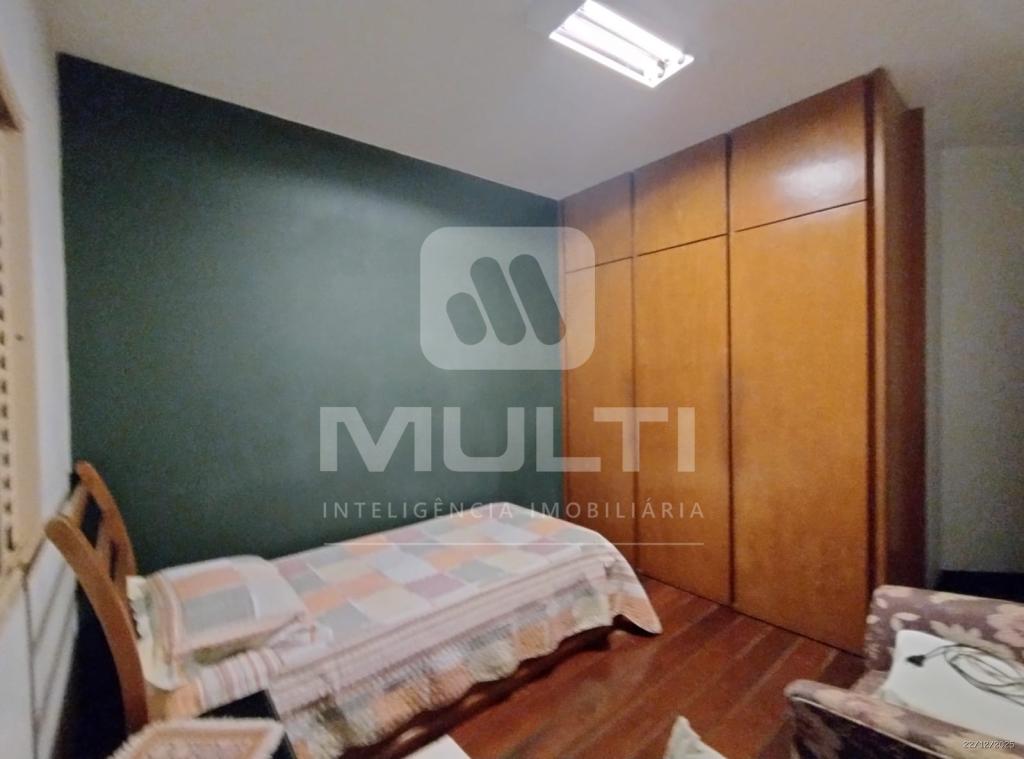 Casa, 3 quartos, 242 m² - Foto 25