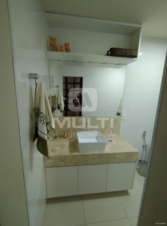 Casa, 3 quartos, 242 m² - Foto 28