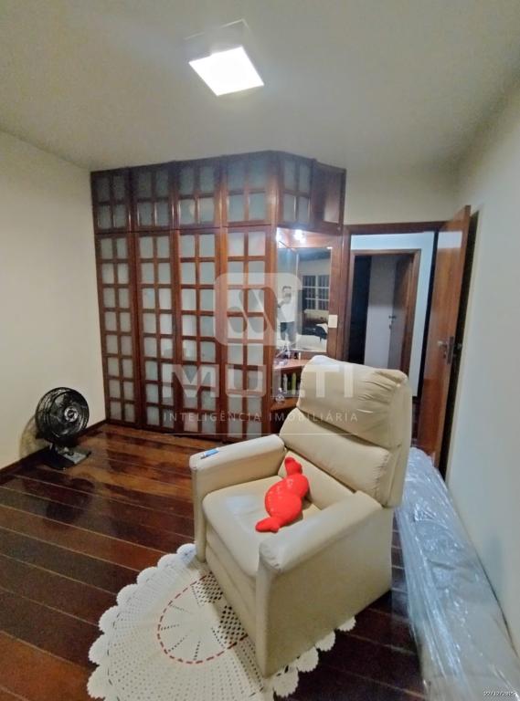 Casa, 3 quartos, 242 m² - Foto 32