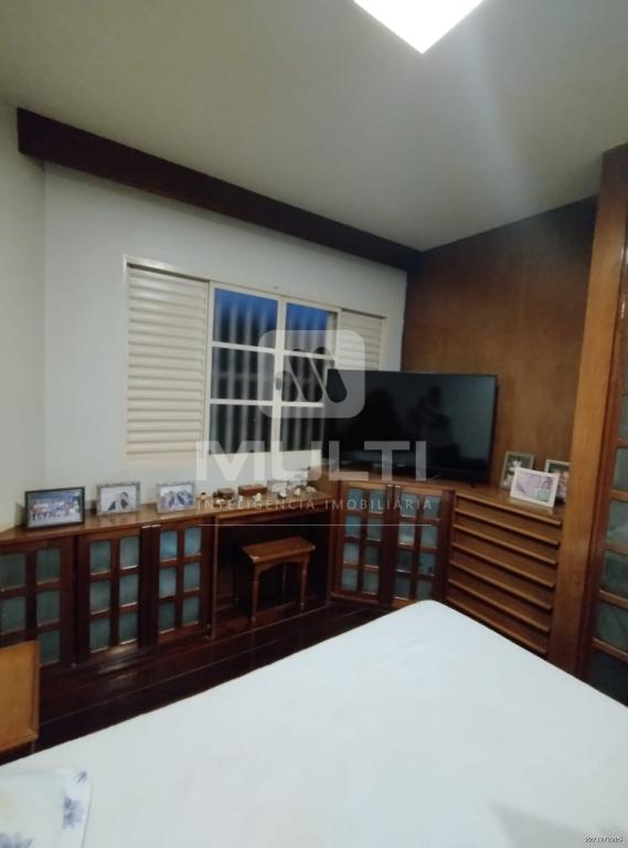 Casa, 3 quartos, 242 m² - Foto 33