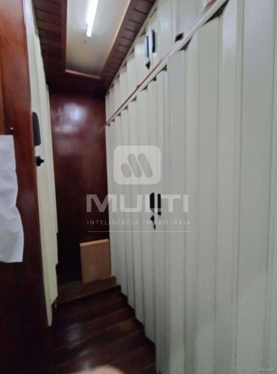 Casa, 3 quartos, 242 m² - Foto 44