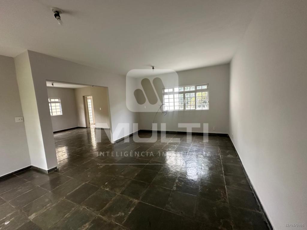 Casa, 4 quartos, 200 m² - Foto 1