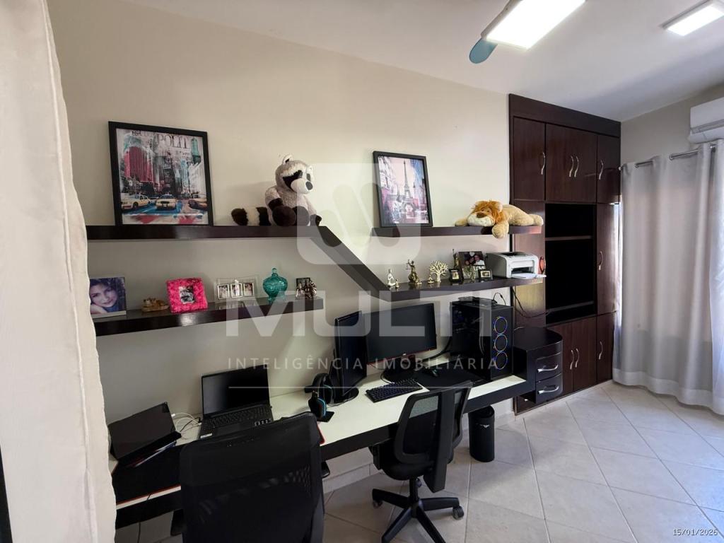 Casa, 3 quartos, 226 m² - Foto 32