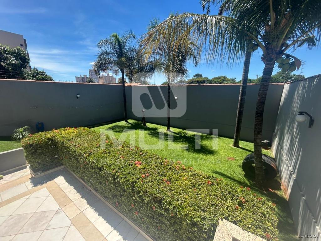 Casa, 3 quartos, 226 m² - Foto 40