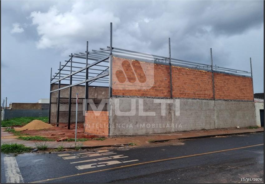 Casa, 1 quarto, 405 m² - Foto 1