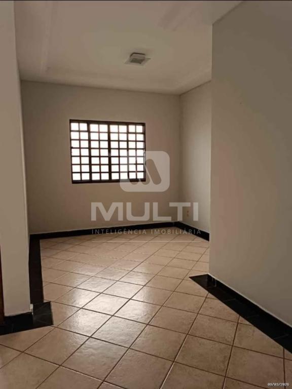 Casa, 3 quartos, 200 m² - Foto 1