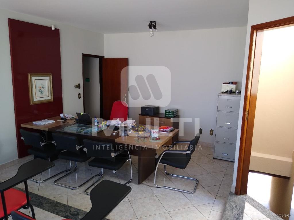 Casa, 4 quartos, 285 m² - Foto 9