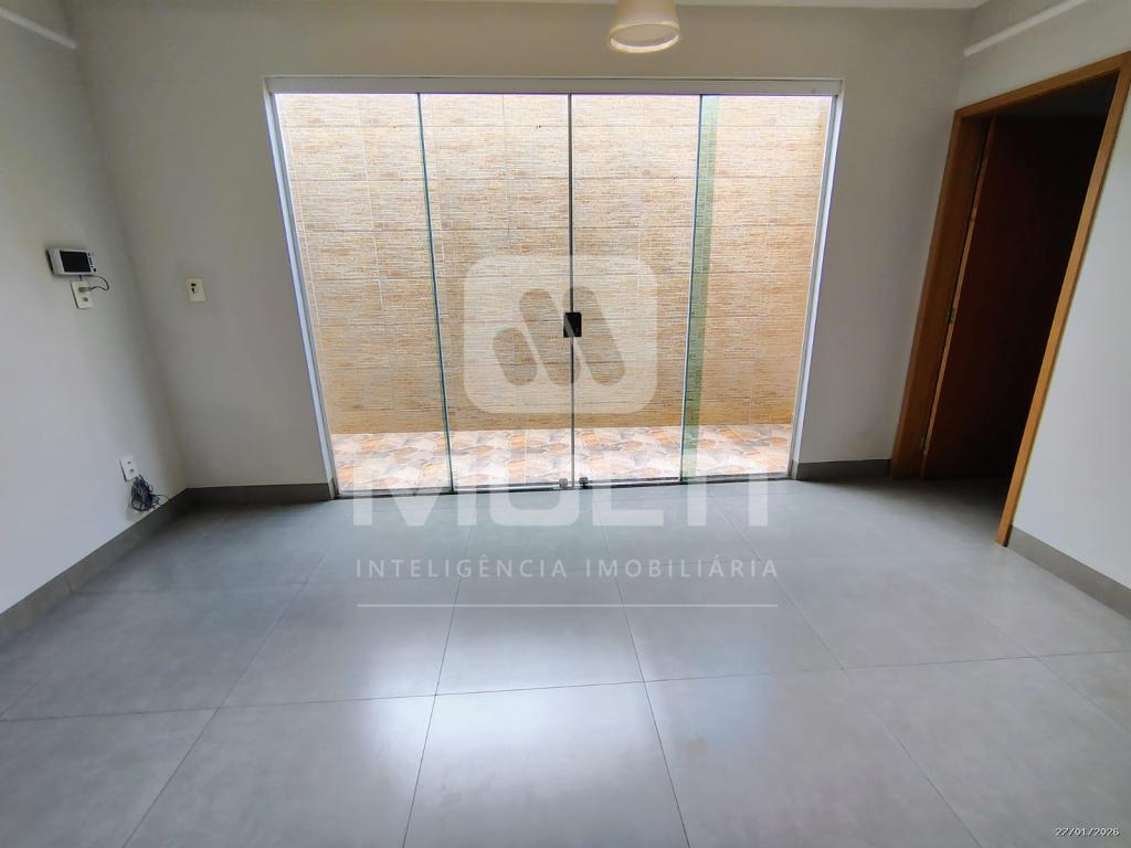 Casa, 3 quartos, 250 m² - Foto 1