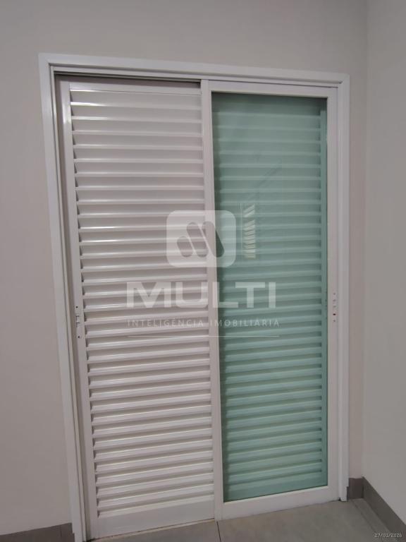 Casa, 3 quartos, 250 m² - Foto 2