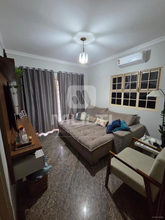 Casa, 4 quartos, 319 m² - Foto 1