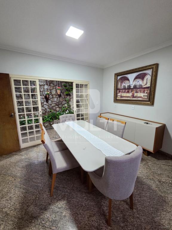 Casa, 4 quartos, 319 m² - Foto 3