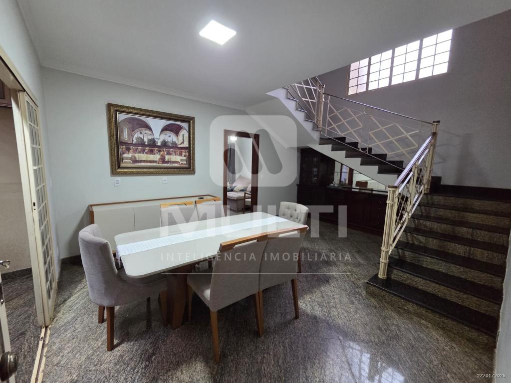 Casa, 4 quartos, 319 m² - Foto 4