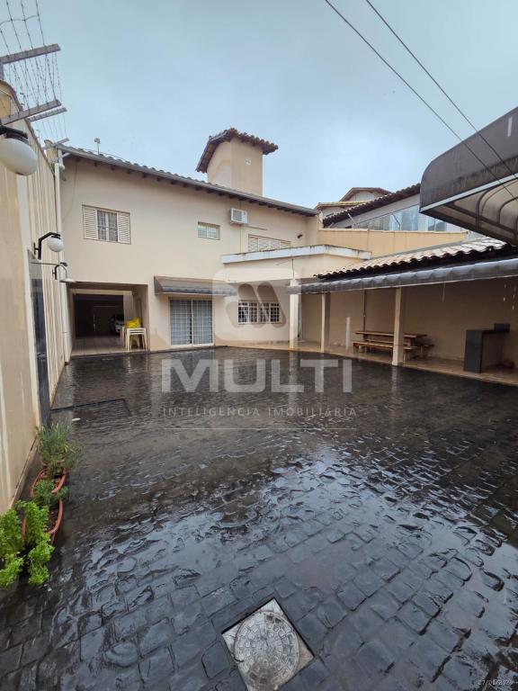 Casa, 4 quartos, 319 m² - Foto 32