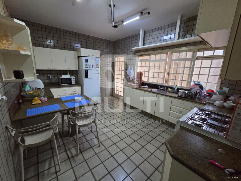 Casa, 4 quartos, 319 m² - Foto 39