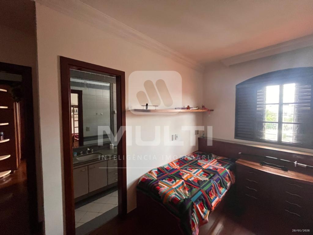 Casa, 4 quartos, 300 m² - Foto 23