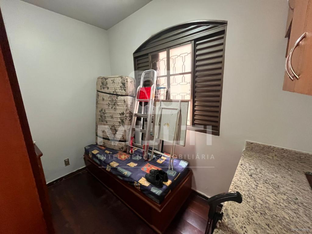 Casa, 4 quartos, 300 m² - Foto 43