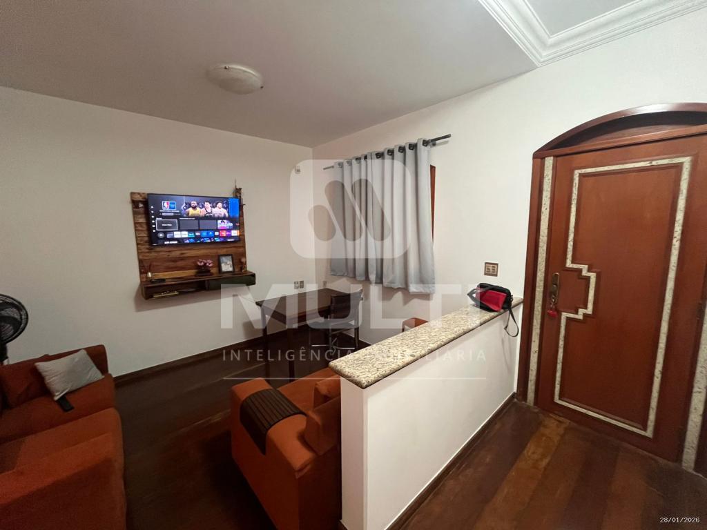 Casa, 4 quartos, 300 m² - Foto 47