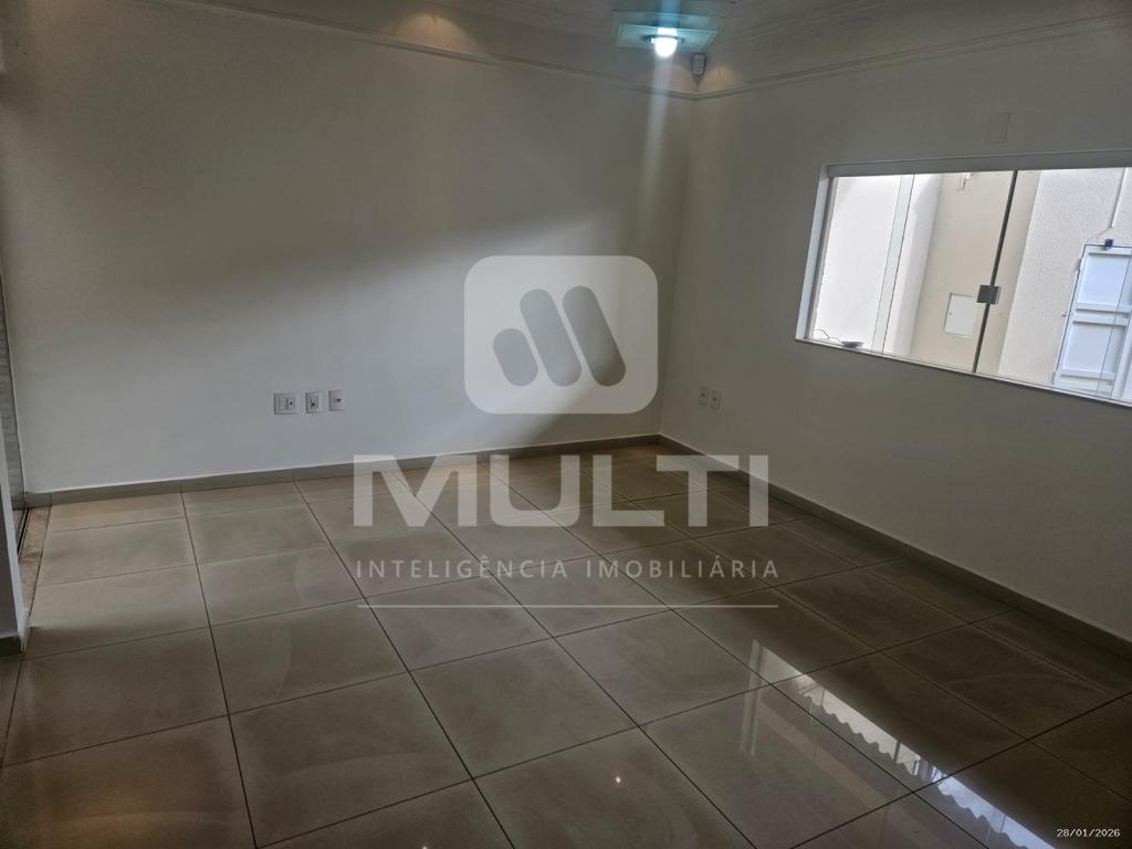Casa, 3 quartos, 180 m² - Foto 1