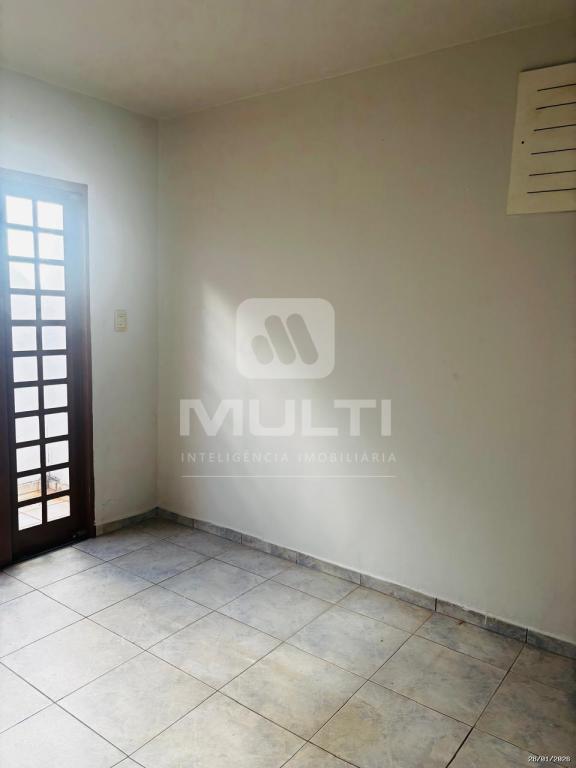 Casa, 3 quartos, 130 m² - Foto 1
