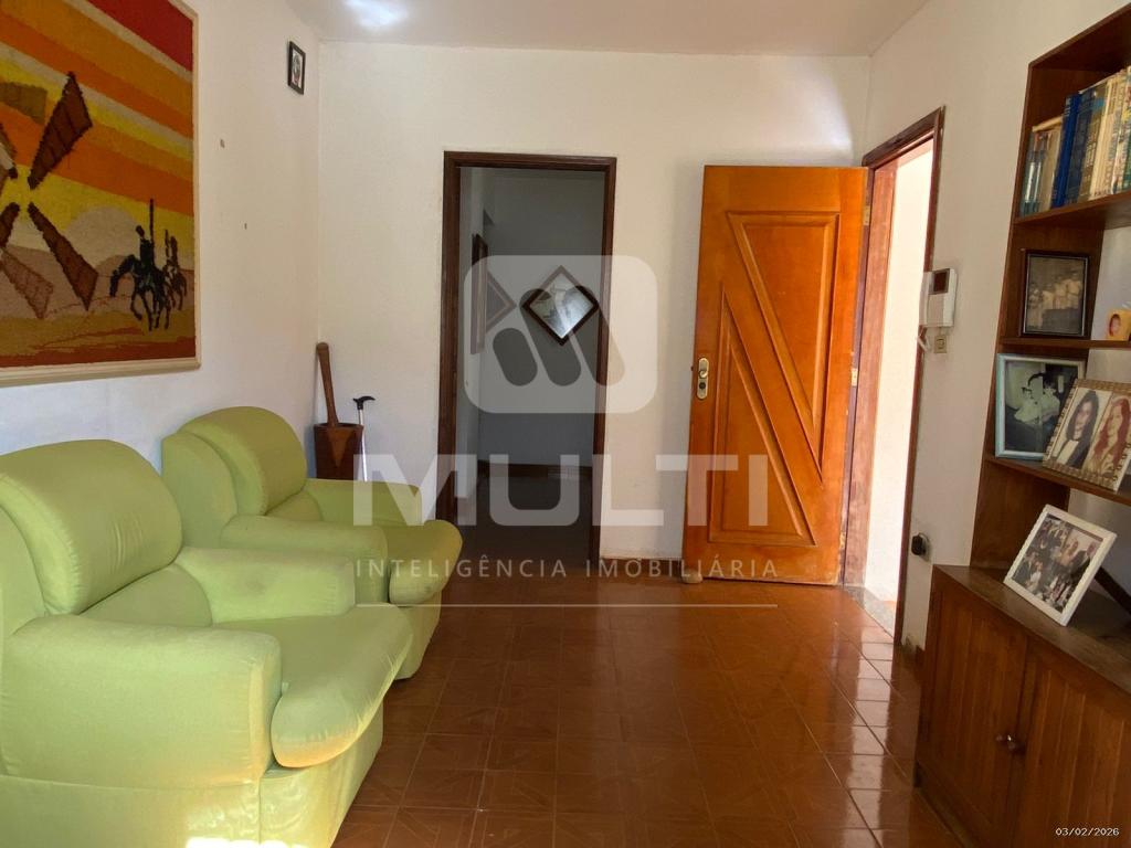 Casa, 3 quartos, 200 m² - Foto 2