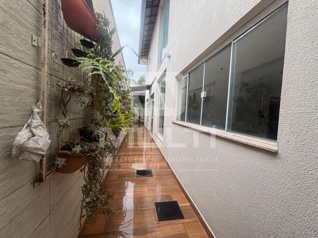 Casa, 4 quartos, 225 m² - Foto 5