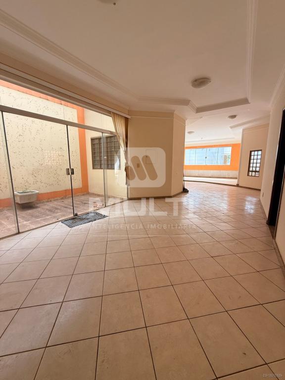 Casa, 4 quartos, 250 m² - Foto 2