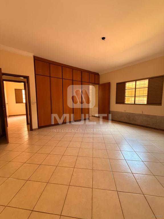 Casa, 4 quartos, 250 m² - Foto 9