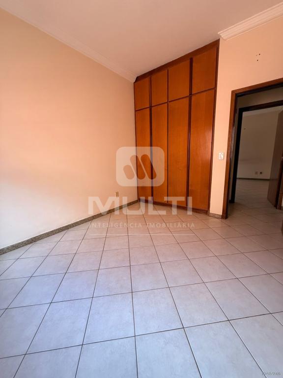 Casa, 4 quartos, 250 m² - Foto 15